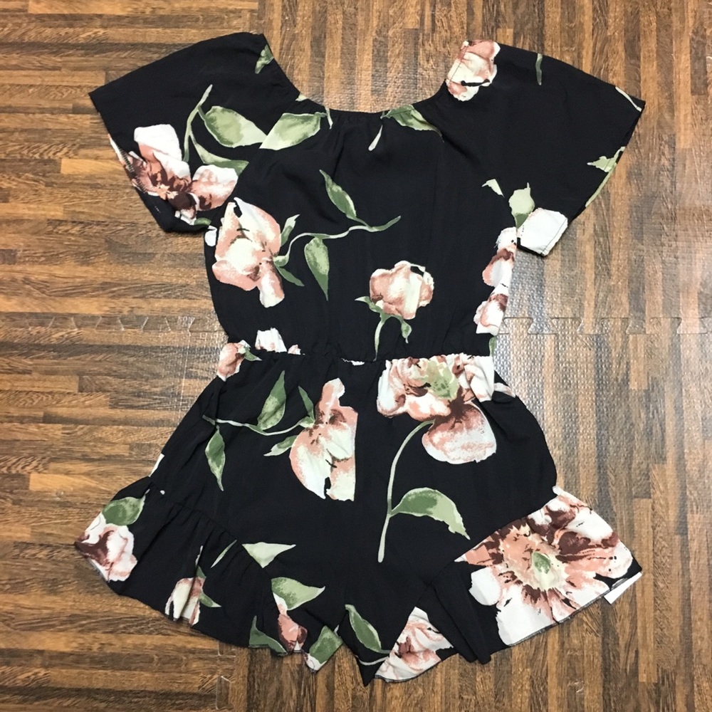 RUFFLED ROMPER